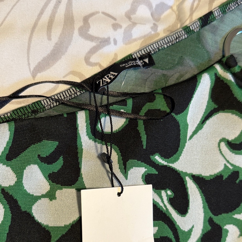 Zara Camouflage One-Shoulder Top - Picture 3 of 4